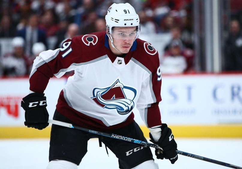 Уральский парень в горах Колорадо. Воспользуется ли российский нападающий последним шансом в НХЛ?
