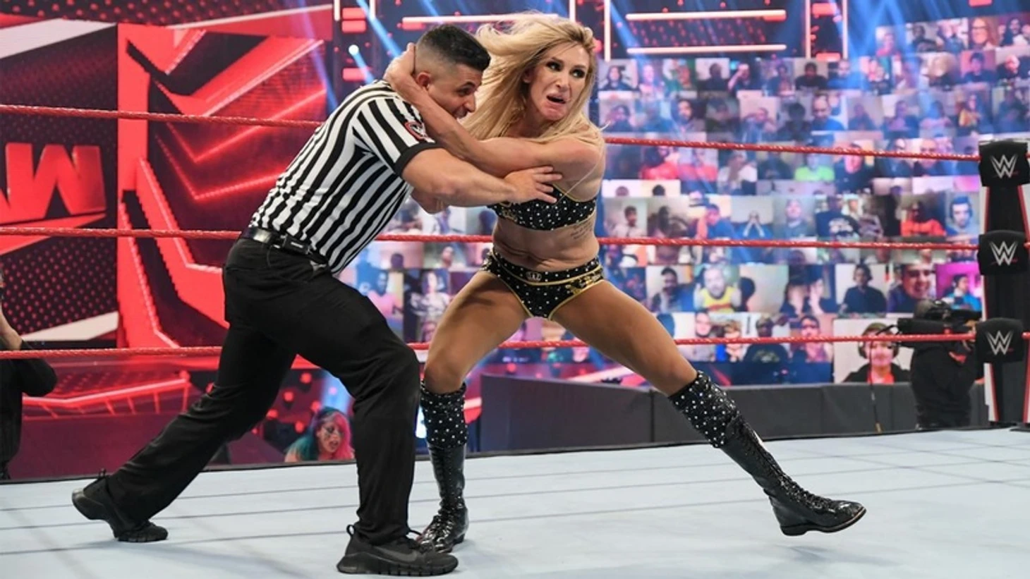 Обзор WWE Monday Night RAW 19.04.2021, изображение №30