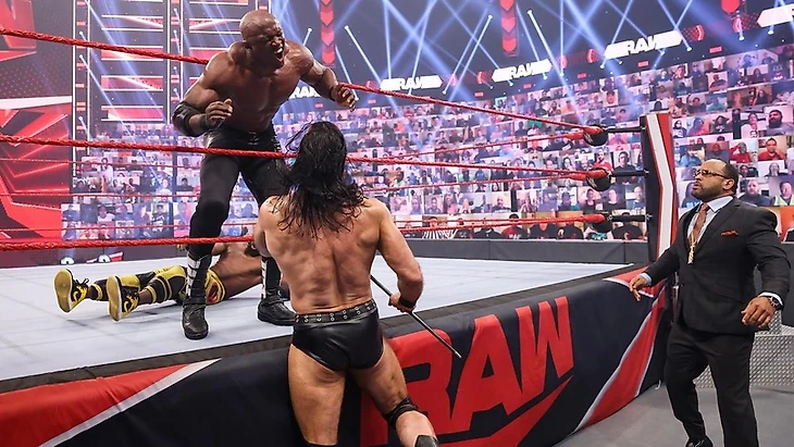 Обзор WWE Monday Night RAW 17.05.2021, изображение №32