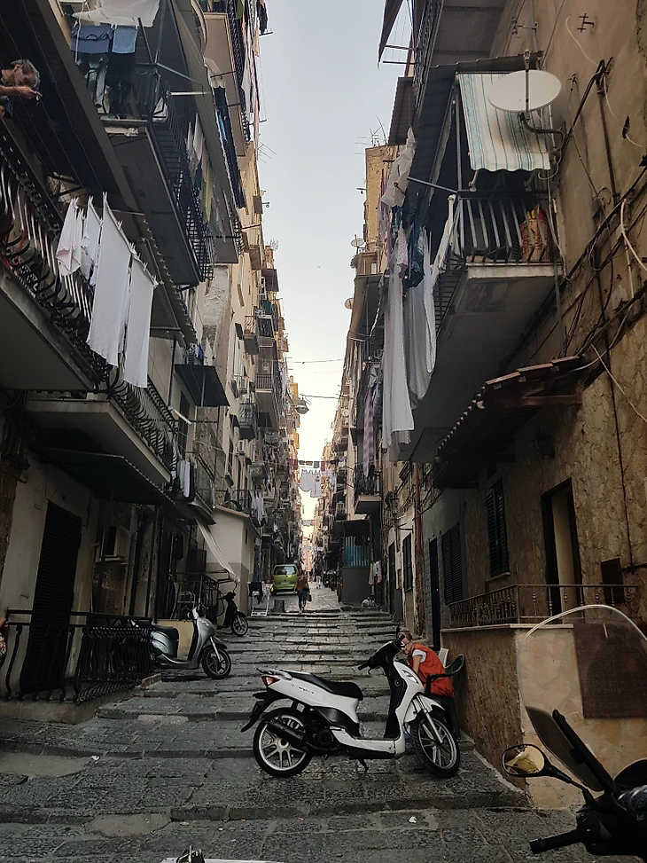Улочка в Неаполе