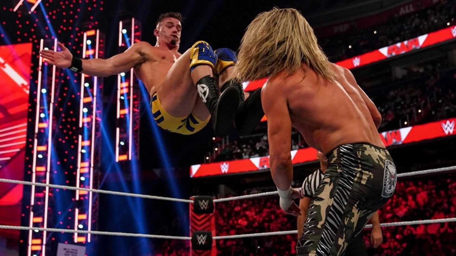 Обзор WWE Monday Night RAW 15.08.2022, изображение №26