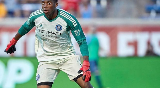 Голкипер &laquo;Нью-Йорк Сити&raquo; забил нелепый автогол &ndash; мяч после паса партнера даже не шел в ворота