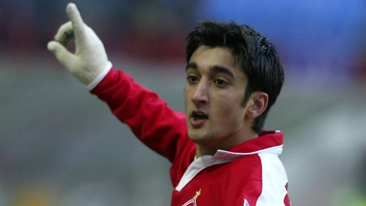 Александр САМЕДОВ в матче за Суперкубок в 2004 году. Фото Александр ФЕДОРОВ, &quout;СЭ&quout;