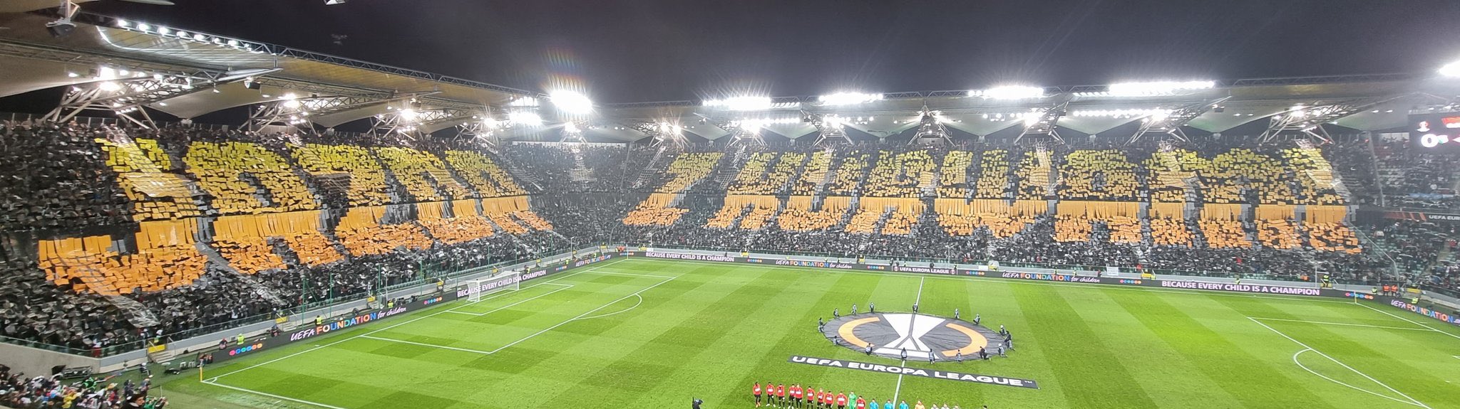 Представляем соперника: Legia Ultras. Часть 2: приход Черчесова и фанатский  заряд от президента Польши в раздевалке - 100% фанатский стиль! - Блоги -  Sports.ru