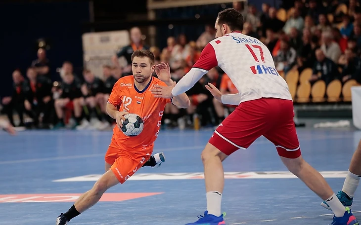 ЧЕ-2024. Мальчики повзрослели. Амбидекстр и бомбардир из "Киля" и "Берлина" тащат Острова в Европу, изображение №4