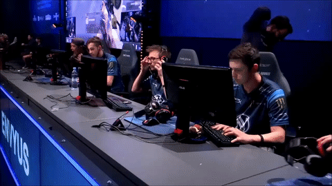 SIXER и kennyS на лане