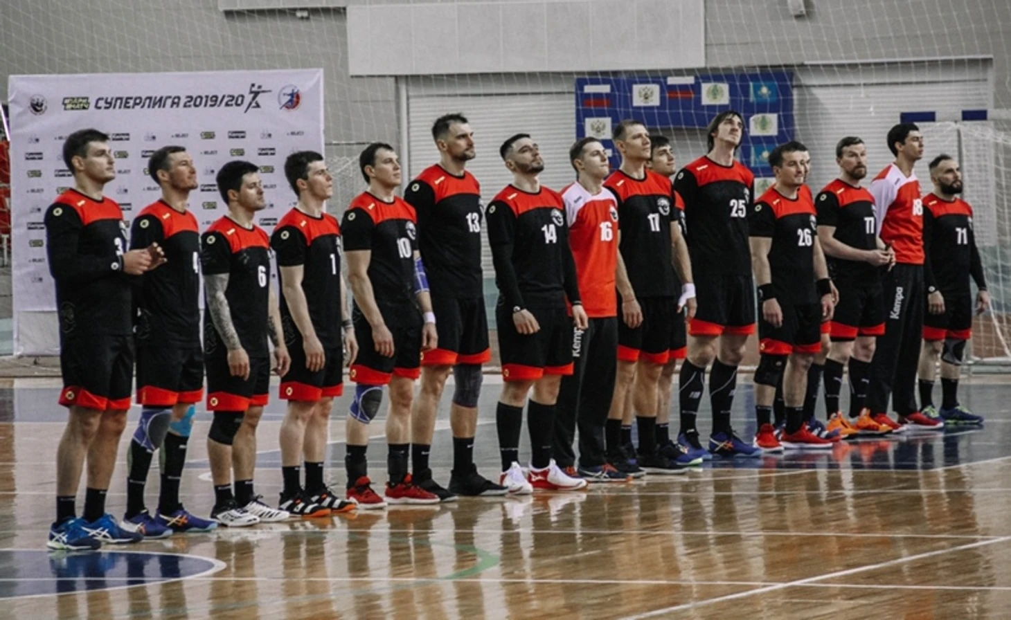 Чемпионат России. Вернулись в январе. Дважды по "плюс пять" для фаворитов. Но для кого играли?, изображение №3