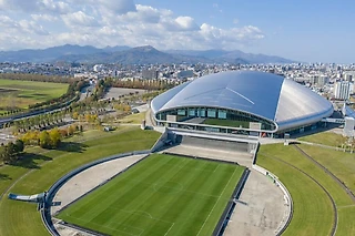 Самые необычные футбольные стадионы мира