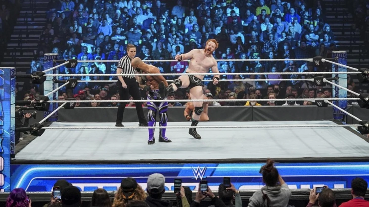 Обзор WWE Friday Night Smackdown 21.01.2022, изображение №17