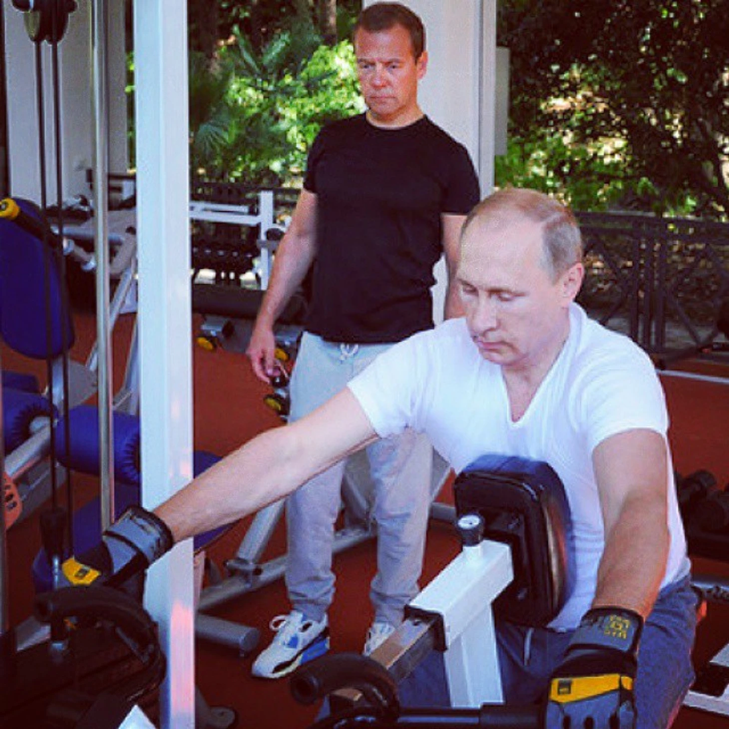 https://photobooth.cdn.sports.ru/preset/post/0/6d/5323b235741d18eb68335185ee3d2.png