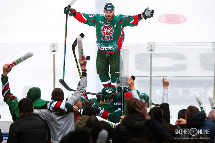 Кубок Гагарина прямо сейчас: «Ак Барс» устраивает праздник, «Адмирал» колотит «Сибирь»