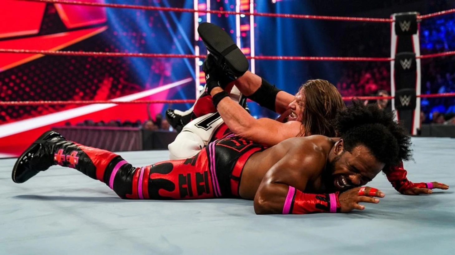 Обзор WWE Monday Night RAW 30.08.2021, изображение №19