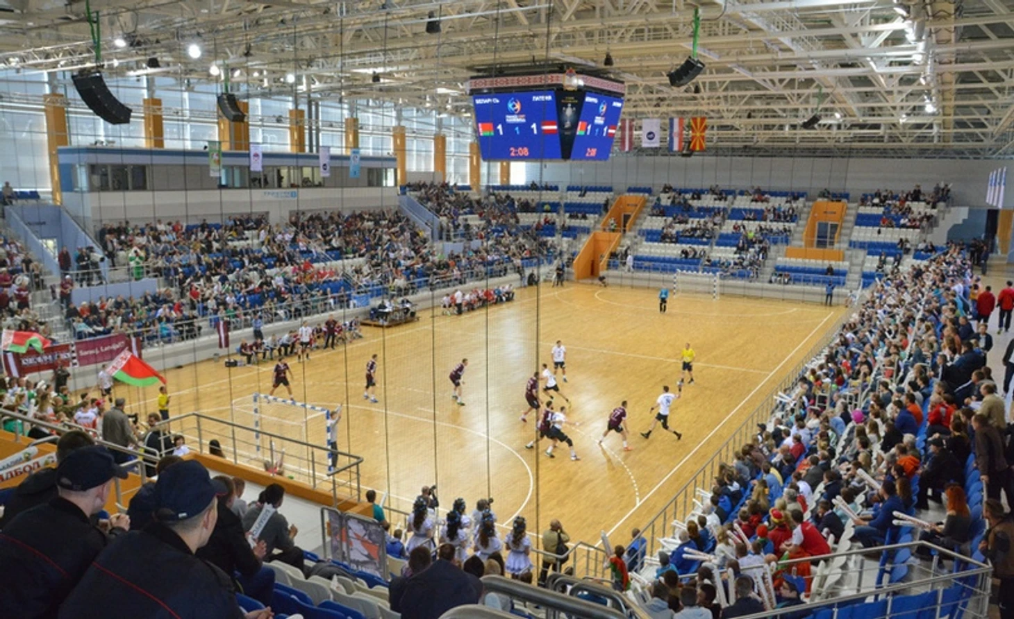 Дворец спорта "Уручье". Россияне и украинцы начнут евроотбор в мекке белорусского гандбола, изображение №7