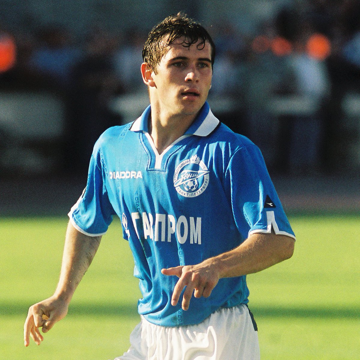 Сумасшедший гол 19-летнего Кержакова в ворота «Ростсельмаша» в 2002-м.  Ножницами, через себя, с 11 метров - 11 друзей Зинченко - Блоги - Sports.ru