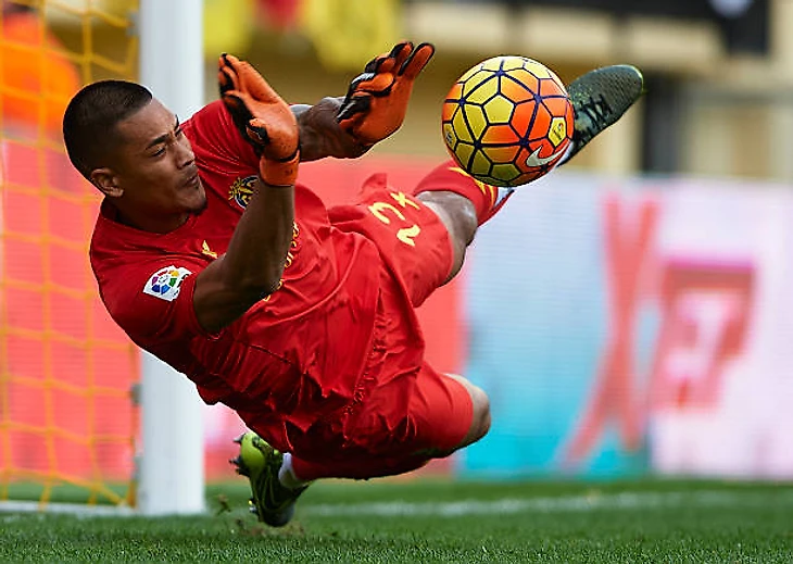 Alphonse Areola of Villarreal stop a penalty during the La Liga match between Villarreal CF and SD Eibar at El Madrigal stadium on November 22, 2015...