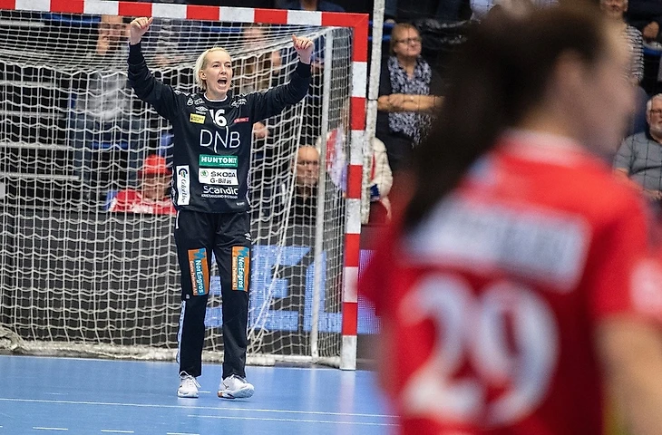 Лига чемпионов. Экшн "25,5 часа". "Кристиансанд" добрался до Ростова. С Хейди Леке и Нурой Мерк, изображение №3