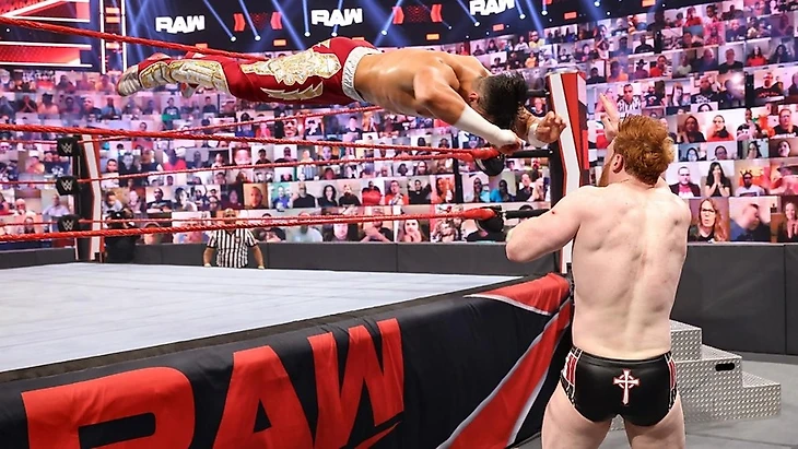Обзор WWE Monday Night RAW 03.05.2021, изображение №24