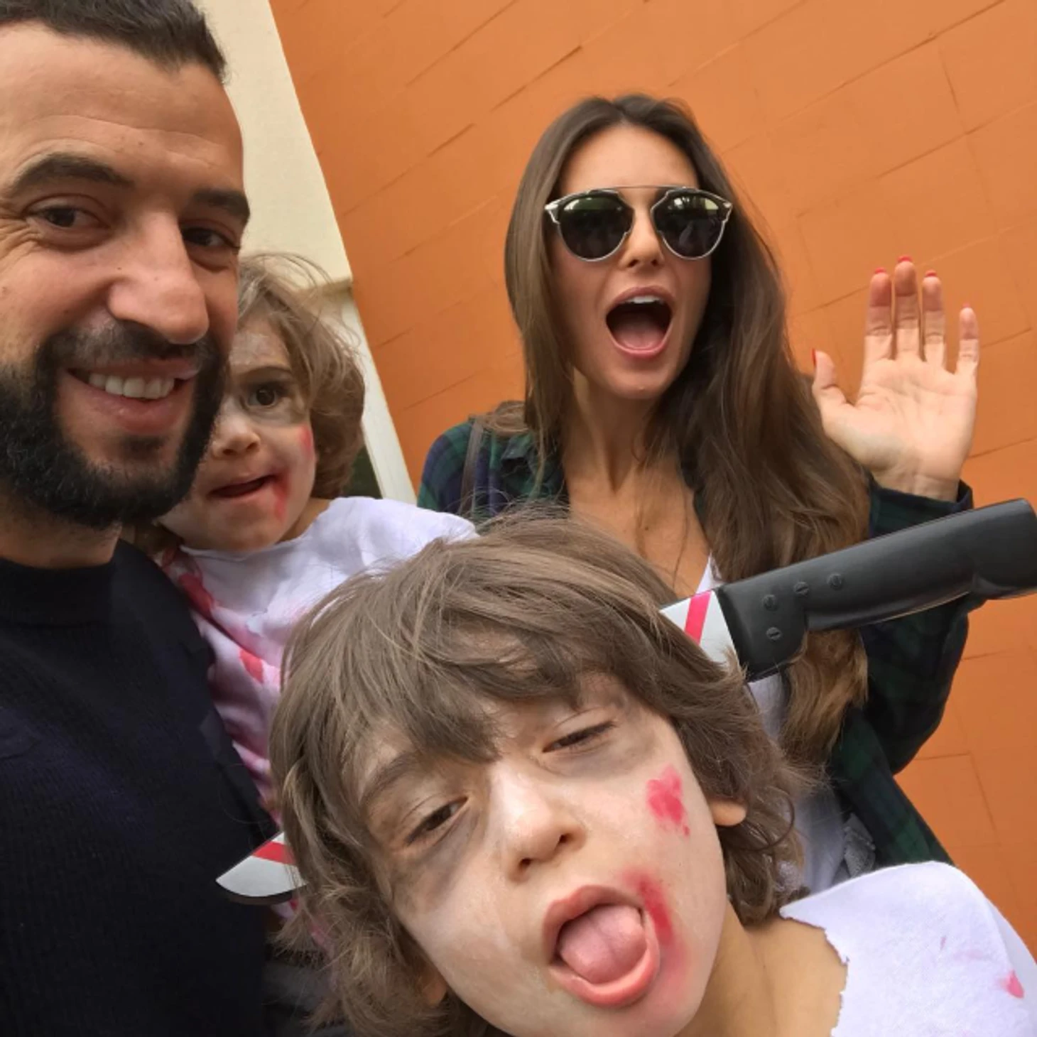 https://photobooth.cdn.sports.ru/preset/post/0/99/f674b81554082b8eb2c0f3d08e7c2.png