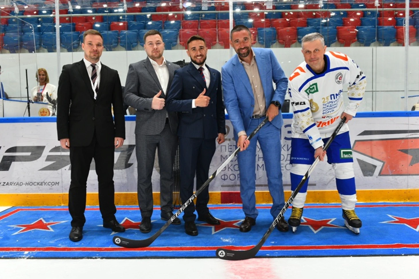 Хоккейный Гала-матч в рамках ПМЭФ-2022, изображение №1