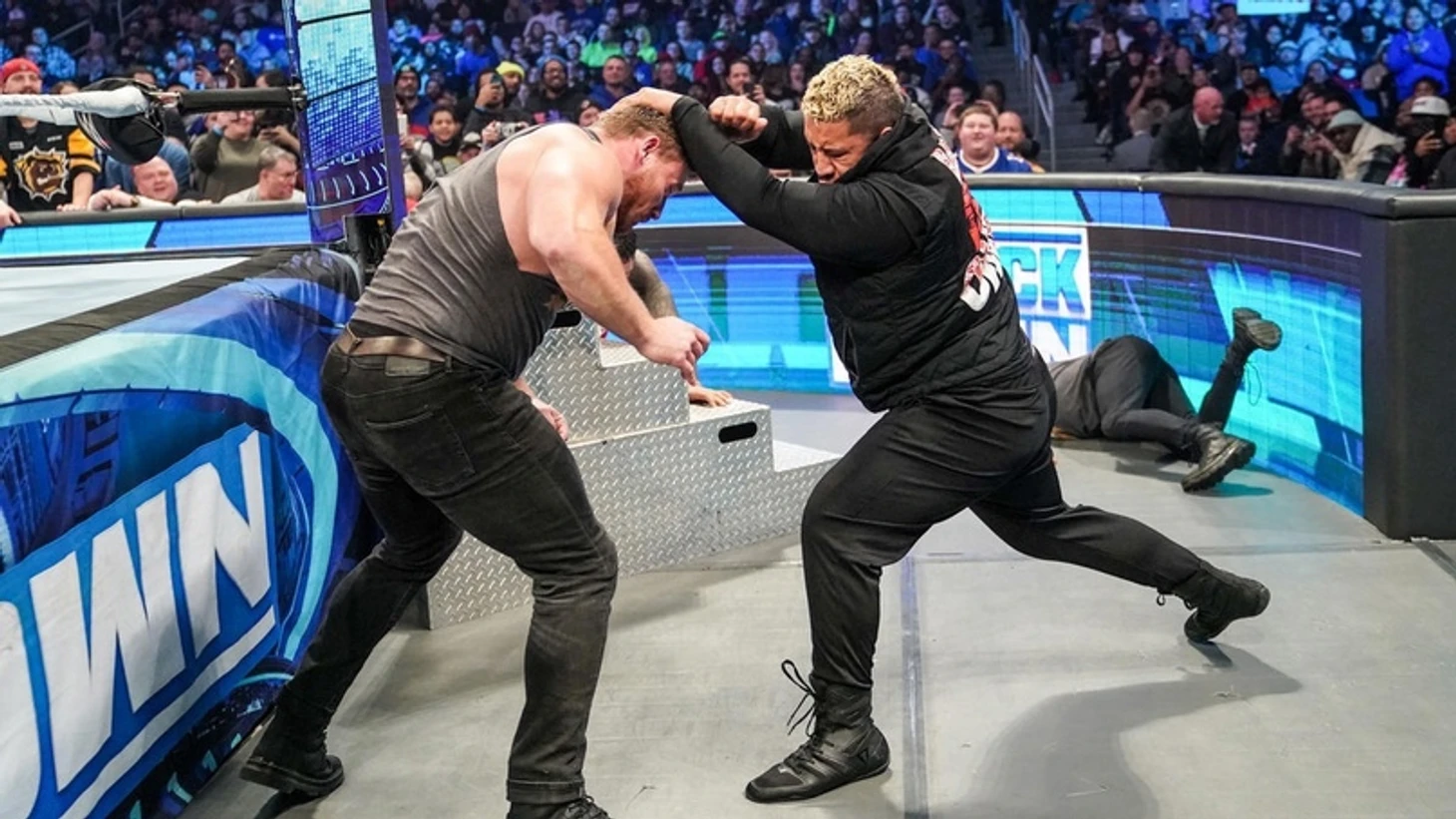 Обзор WWE Friday Night Smackdown 02.12.2022, изображение №6