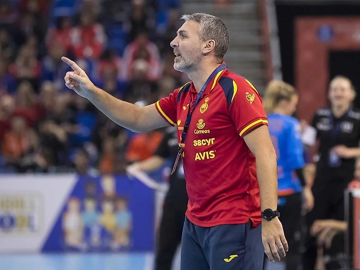 Где взять "молодую зажигалочку"? Потенциальные кандидаты на пост тренера женской сборной России, изображение №5