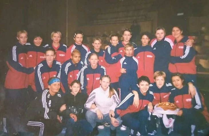 "Представьте, как она росла в окружении четырех братьев". Юлия Манагарова в рассказах близких, изображение №5