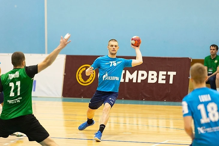 Olimpbet Суперлига. Виктор Бабкин: "Торгованов меня переучил. Стал думать на площадке по-другому", изображение №1