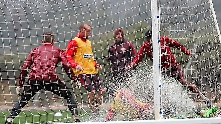 Суббота. Эстепона. Борьба у спартаковских ворот. Фото ФК &quout;Спартак&quout;