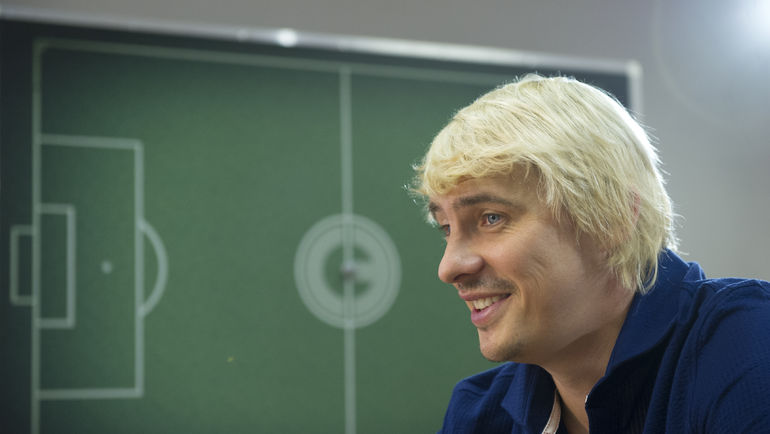 Дмитрий Аленичев, Максим Калиниченко, премьер-лига Россия, Спартак, Сборная России по футболу, Массимо Каррера, Квинси Промес, судьи, Александр Самедов, Луис Адриано Дмитрий Аленичев, Максим Калиниченко, премьер-лига Россия, Спартак, Сборная России по футболу, Массимо Каррера, Квинси Промес, судьи, Александр Самедов, Луис Адриано