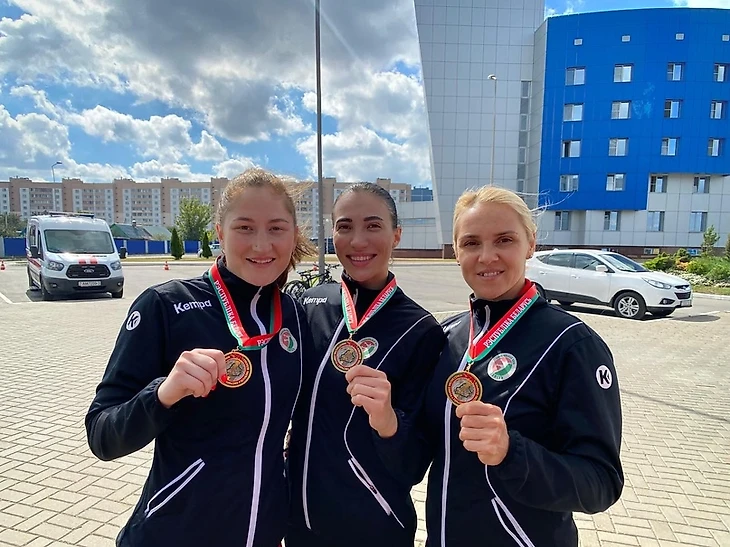 Наталия Котина, Виктория Дивак и Ирина Дронова