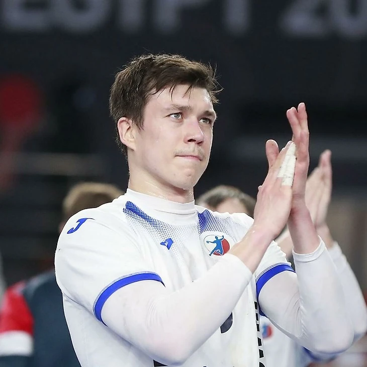 Азат Валиуллин: "Был интерес из России, но мне комфортно в Германии. Бундеслига — лучший чемпионат", изображение №10