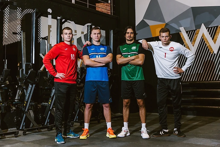 Стиль ретро от "Виктора", "Нева" в ожидании стрелки. Анализируем форму команд мужской Суперлиги, изображение №7