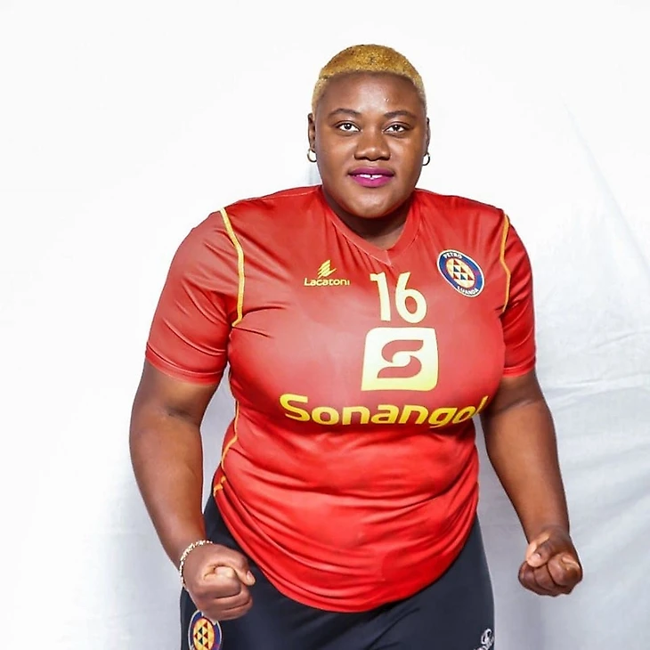 Виктория Польшикова из Анголы: "Пыль налипает на мастику — приятного мало", изображение №3