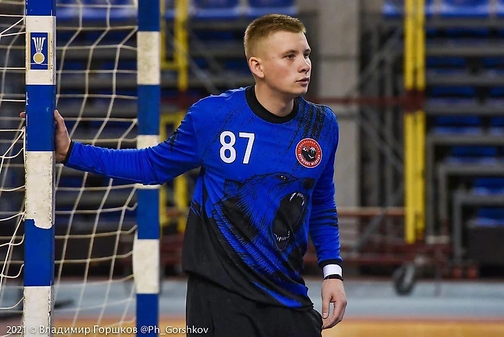 SEHA-Gazprom League. Александр Попов: "В 14 лет встал в "рамку". И достал мяч ногой из "девятки"!", изображение №4