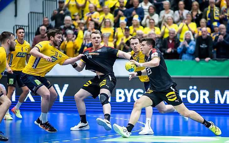 EHF Euro Cup. "Датский динамит" вновь взорвался. Команда Якобсена увела трофей из-под носа шведов, изображение №1