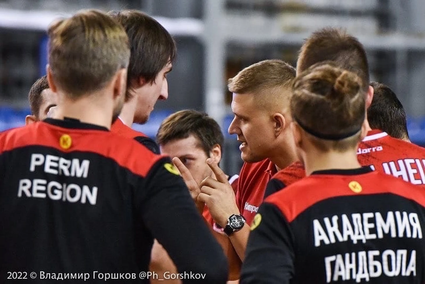 Чемпионат России. Спокойствие ЦСКА, 45 блистательных минут "Донских Казаков" и осечка "Пермских Медведей", изображение №2