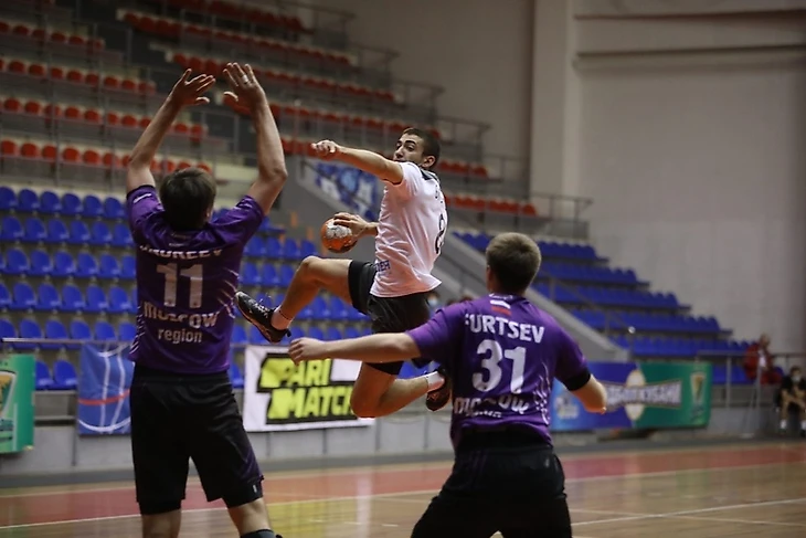 Чемпионат России. "Медведи" в Краснодаре. На взбунтовавшийся сюжет нашелся укротитель Косоротов, изображение №1