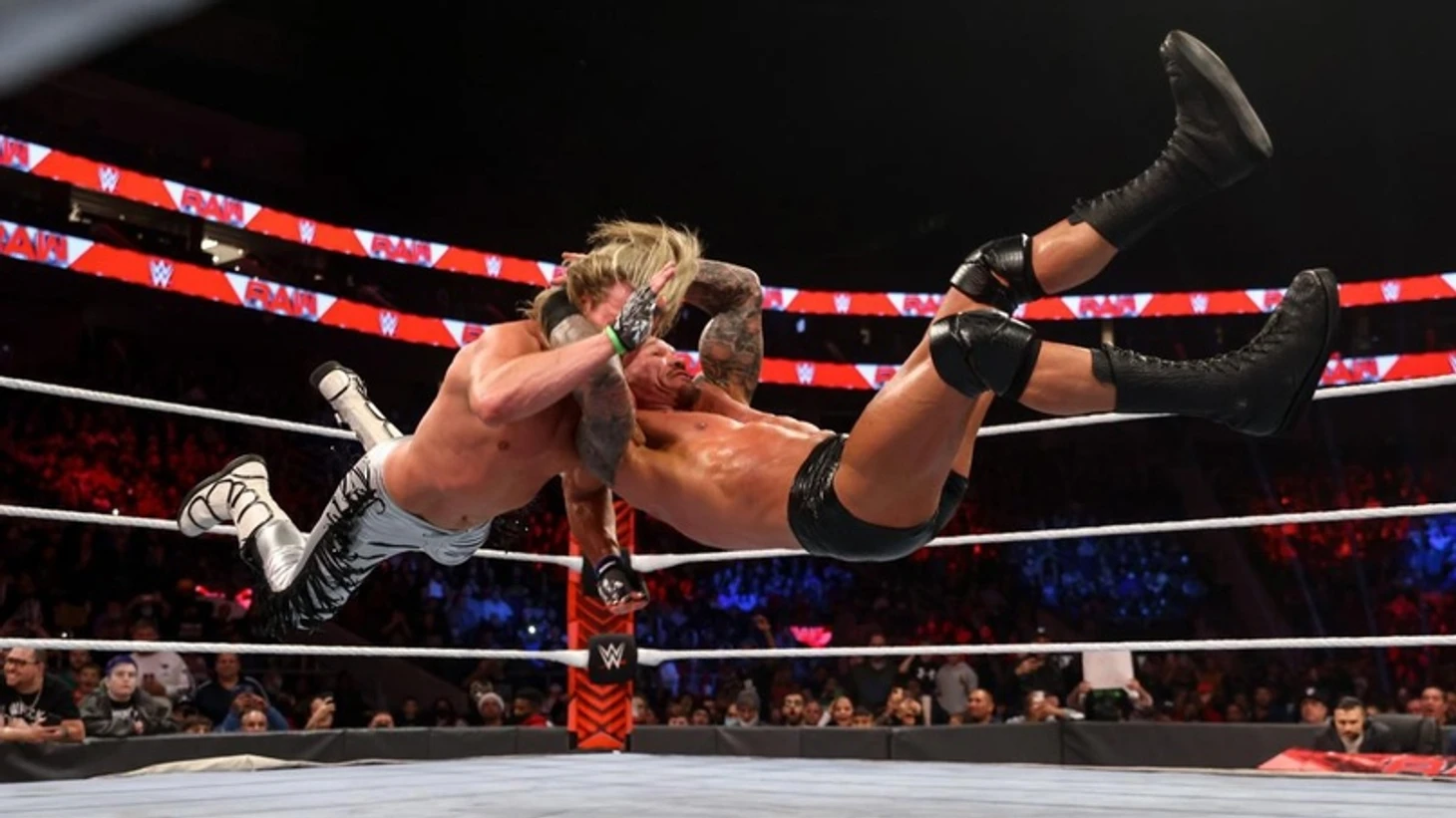 Обзор WWE Monday Night RAW 29.11.2021, изображение №6
