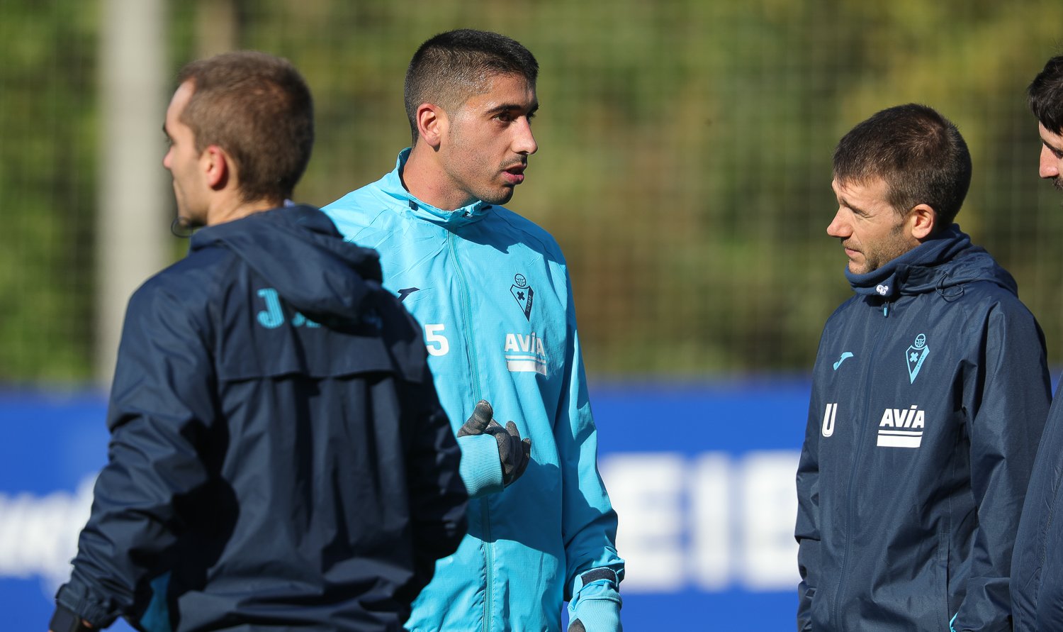 Коте: «Алавес» — очень сплочённая команда, которая слаженно играет в обороне и опасно контратакует»