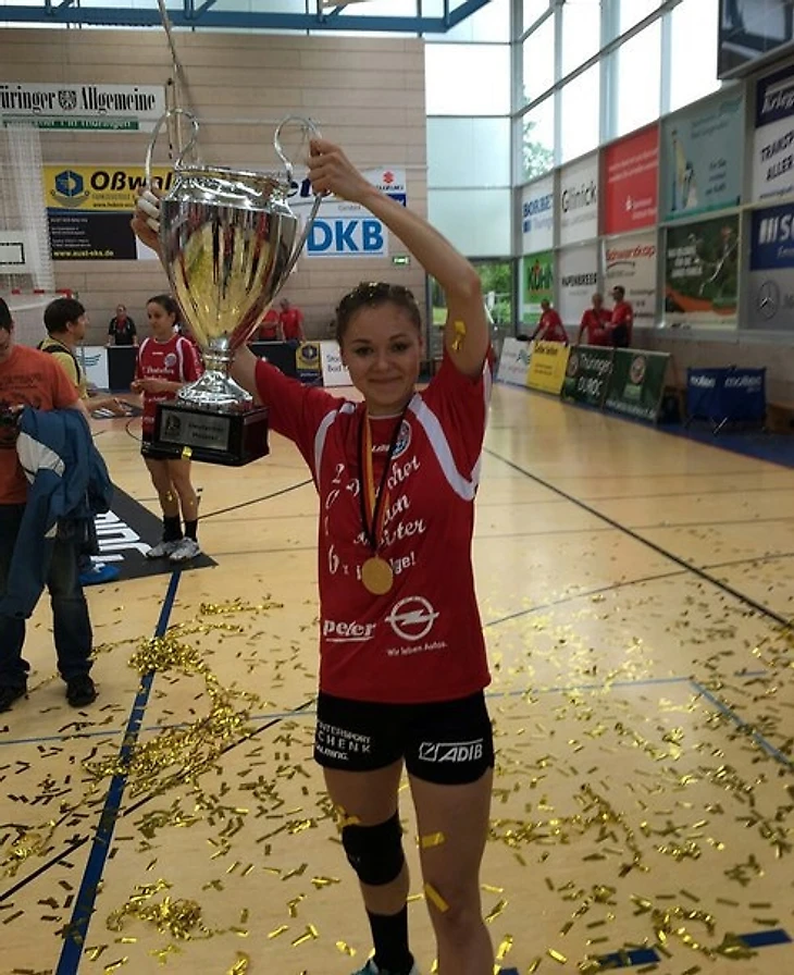 Наталья Решетникова. Карантин, "Лада", переход в "Тюрингер", сборная Казахстана и вызов Мартина, изображение №4