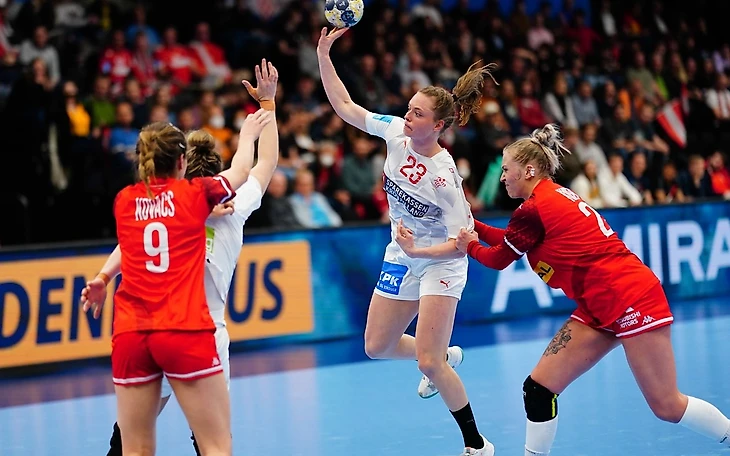 ЧЕ-2022. Десять лет спустя: олимпийские чемпионки из Франции проиграли сборной Чехии и другие сюрпризы, изображение №5