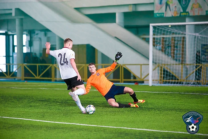 Фотография из альбома футбольного клуба «Звезда Санкт-Петербург»