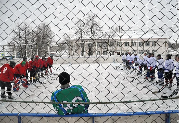 Матч ХК &quout;Шторм&quout; (Белозерск) – ХК &quout;Фортуна&quout; (Липин Бор). Фото Анны Быстровой