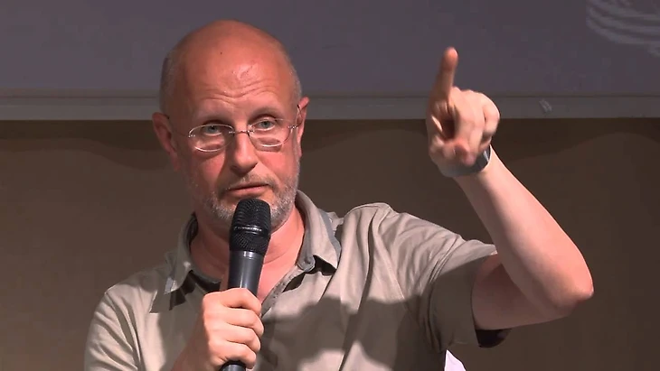 нравоучитель