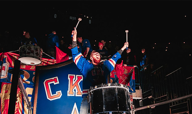 В Петербурге строят новый стадион. Теперь – хоккейный