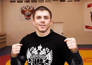 Экс-претендент на титул FNG Илья Курзанов перезапускает карьеру
