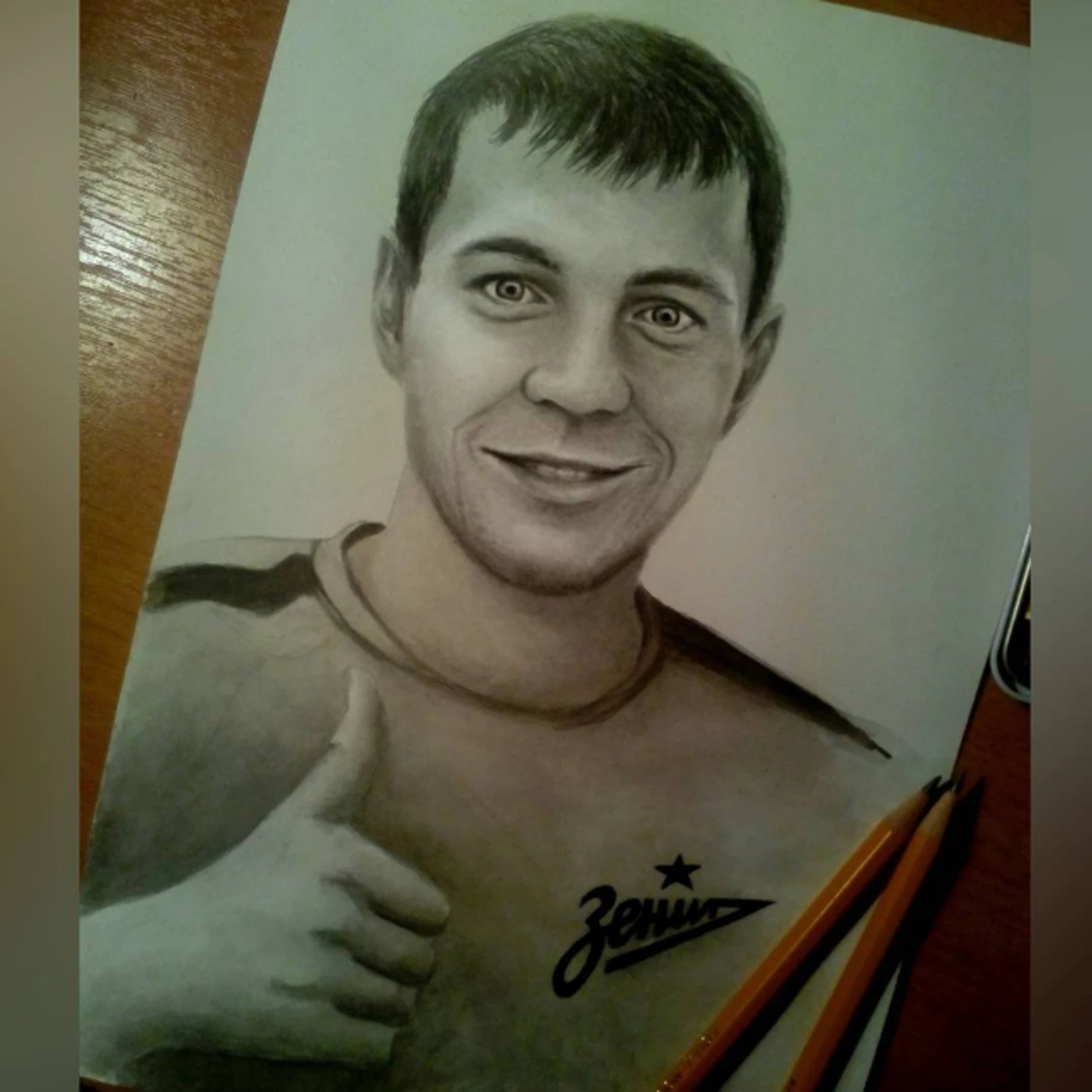 https://photobooth.cdn.sports.ru/preset/post/1/96/260992c944a03a5873419d609b76f.png