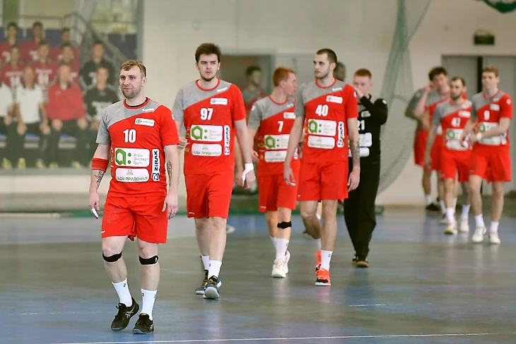 Чемпионат России. "Каустик" точно вылетит. "Виктор" точно не вылетит. Остальным — в "стыки", изображение №1