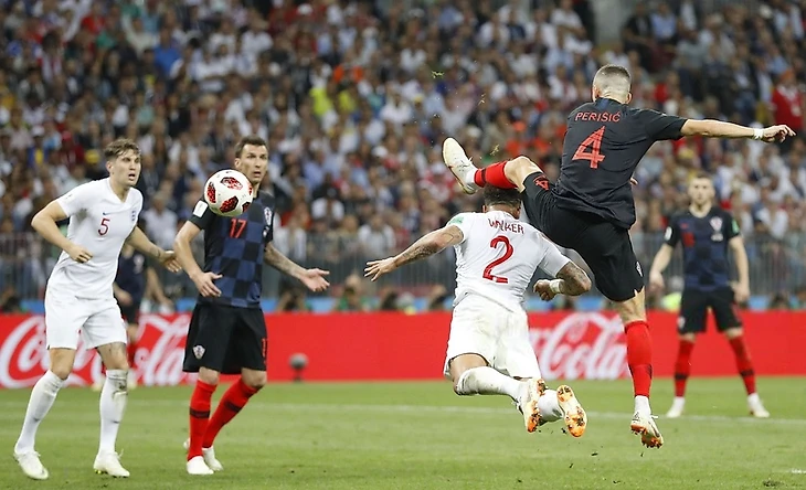 Иван Перишич забивает гол в ворота сборной Англии | Getty Images