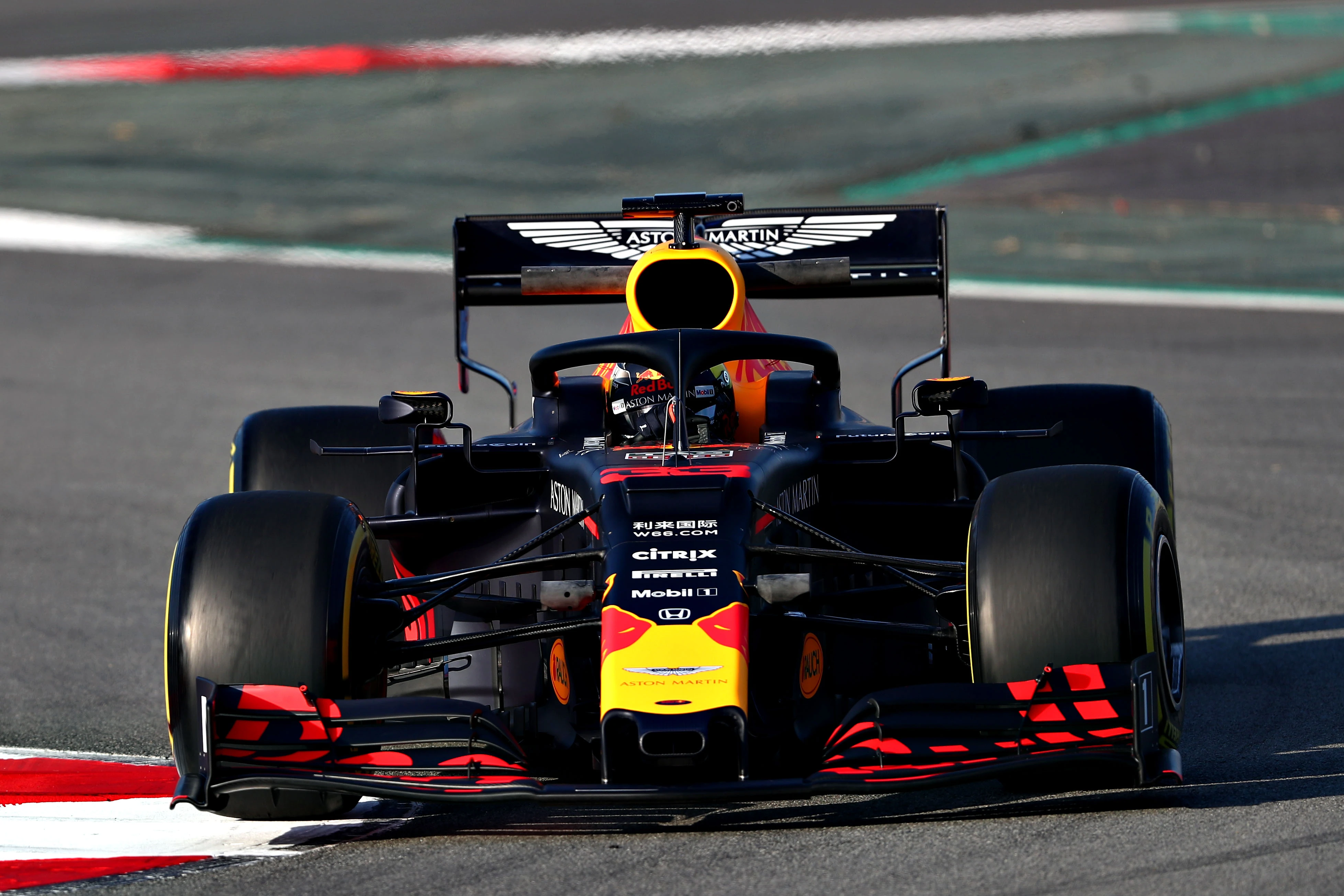 Команда ред булл формула. Red bull Honda f1. Aston Martin Red bull Racing f1. Red bull rb15. Honda Red bull f1 2019.